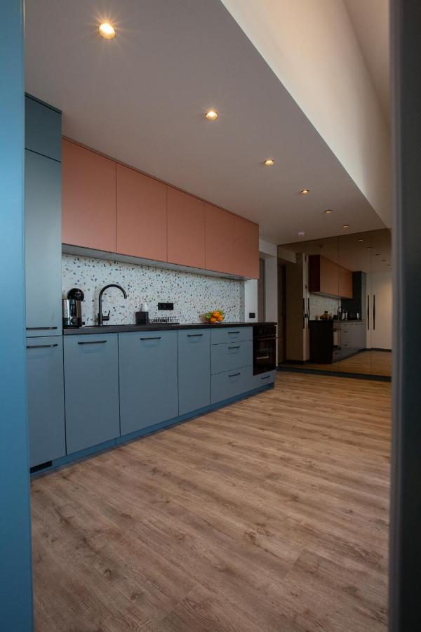 M8 Stylish One-Bedroom Apartment カウナス エクステリア 写真